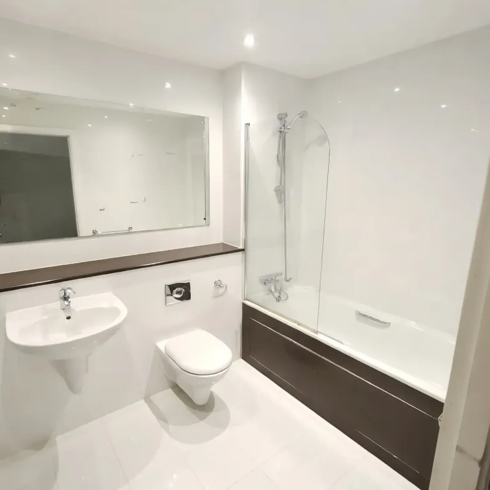 Room in Dublin 1, Dublin - Image 2