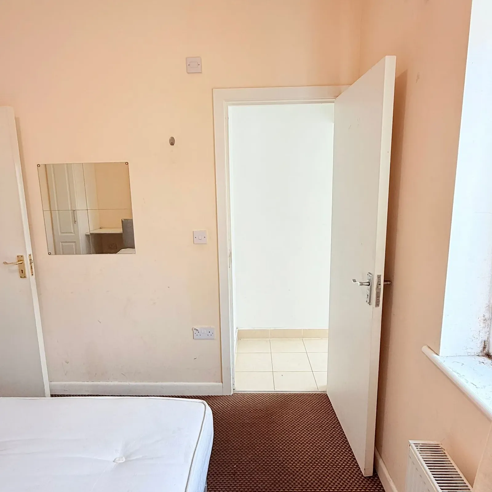 Room in Dublin 7, Dublin - Image 4