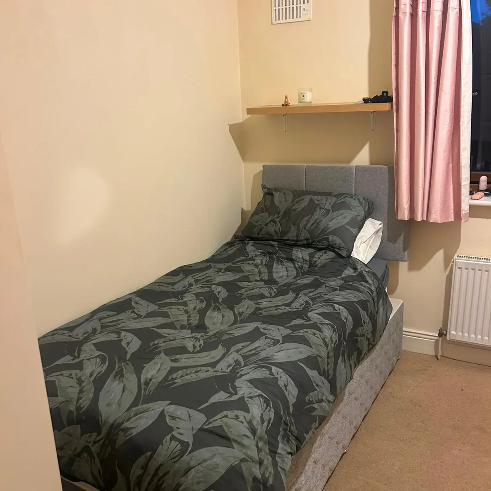 Room in Castletroy, Limerick - Image 1