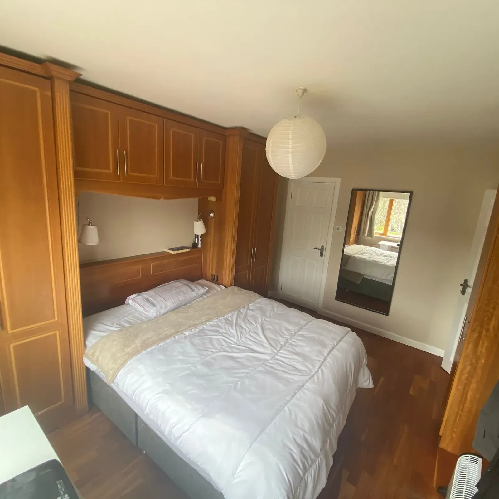 Room in Dublin 16, Dundrum