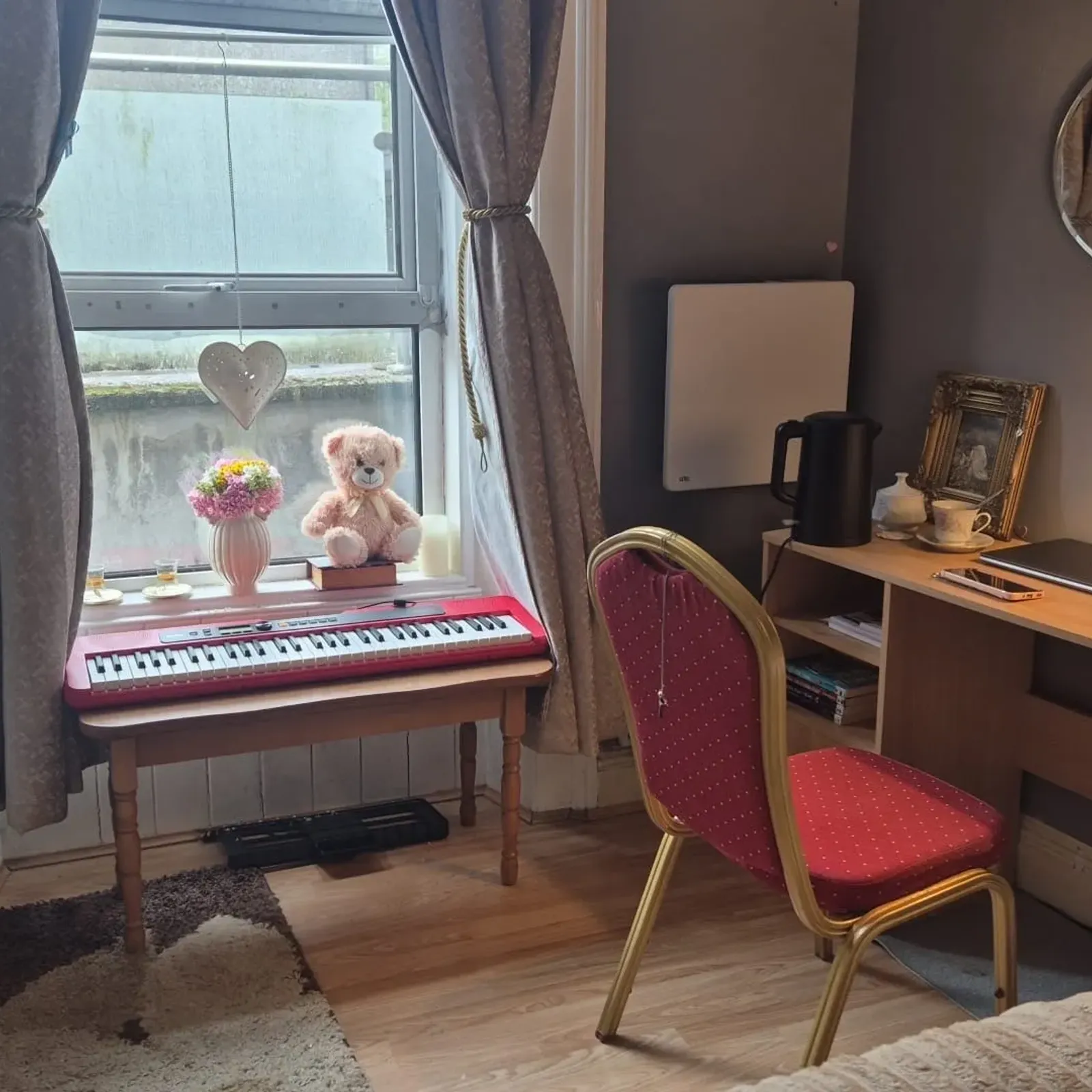 Entire in Cork, Ballygarvan - Image 2