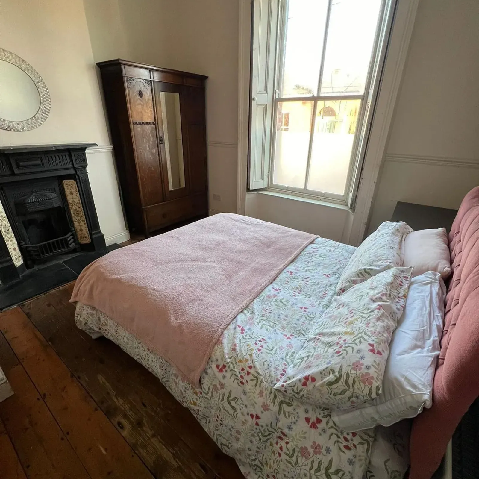 Room in Dublin 8, Dublin - Image 1
