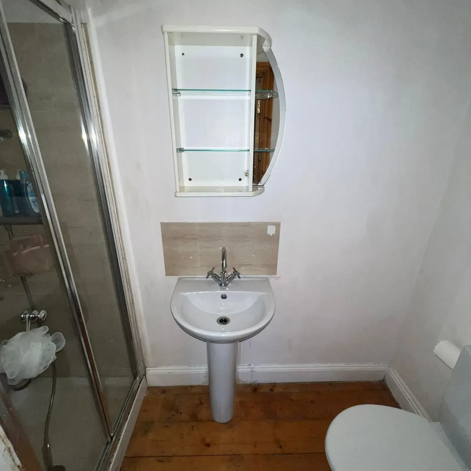 Room in Dublin 8, Dublin - Image 4