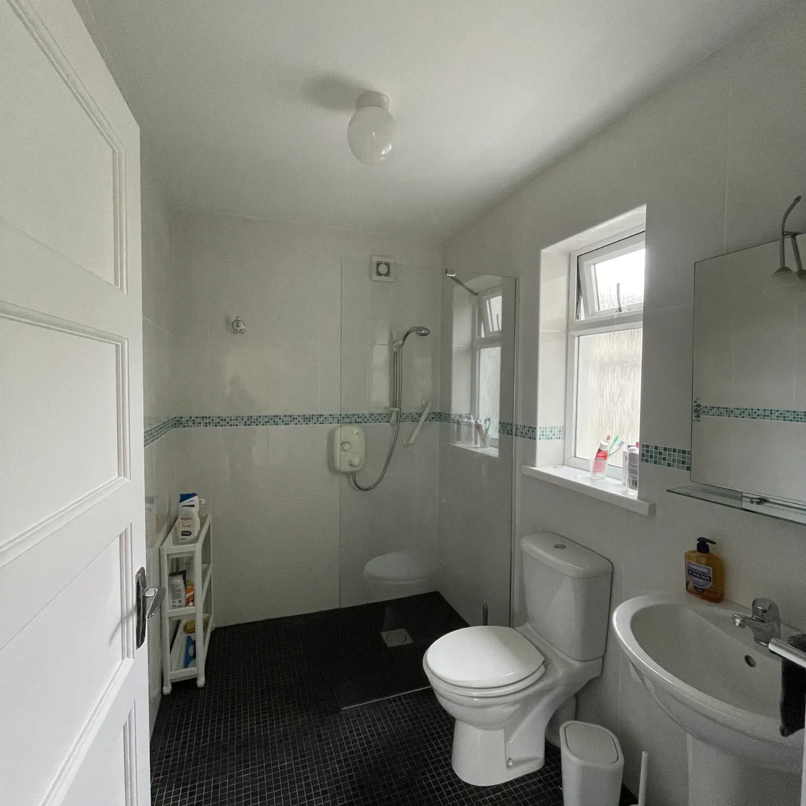 Room in Dublin 14, Clonskeagh - Image 8